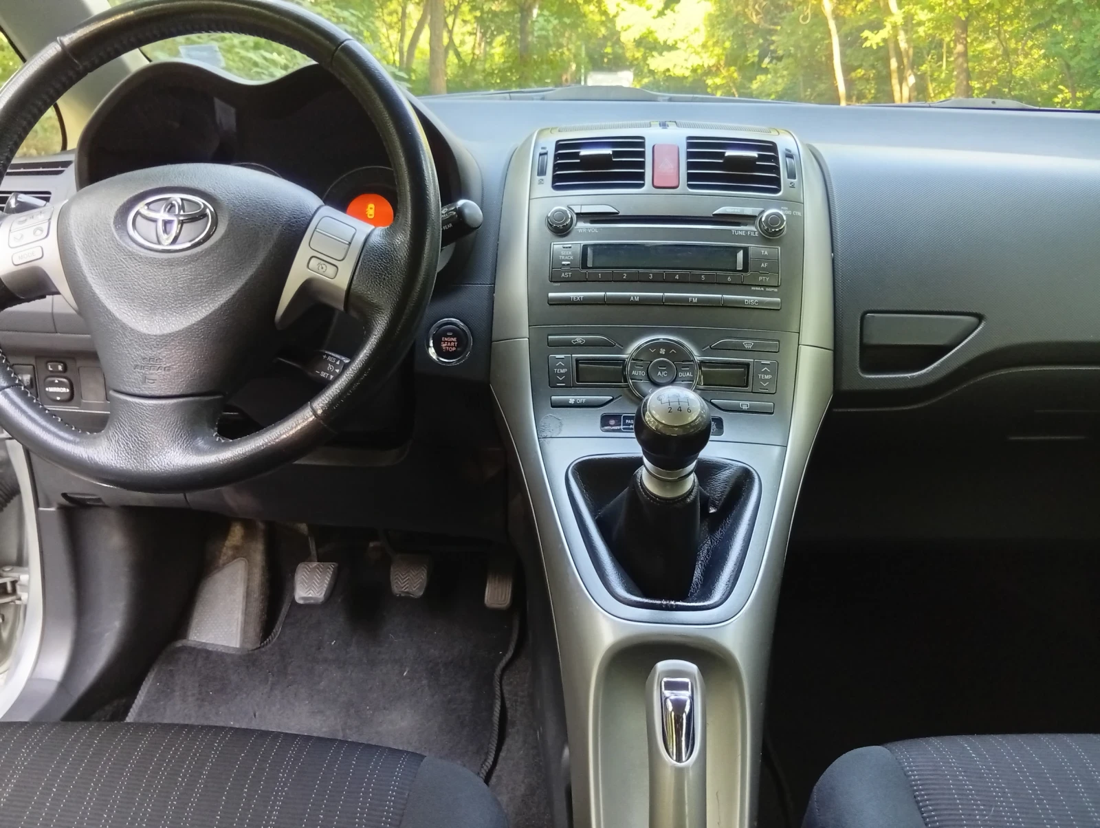 Toyota Auris 2.0D4Dkeyless - изображение 10
