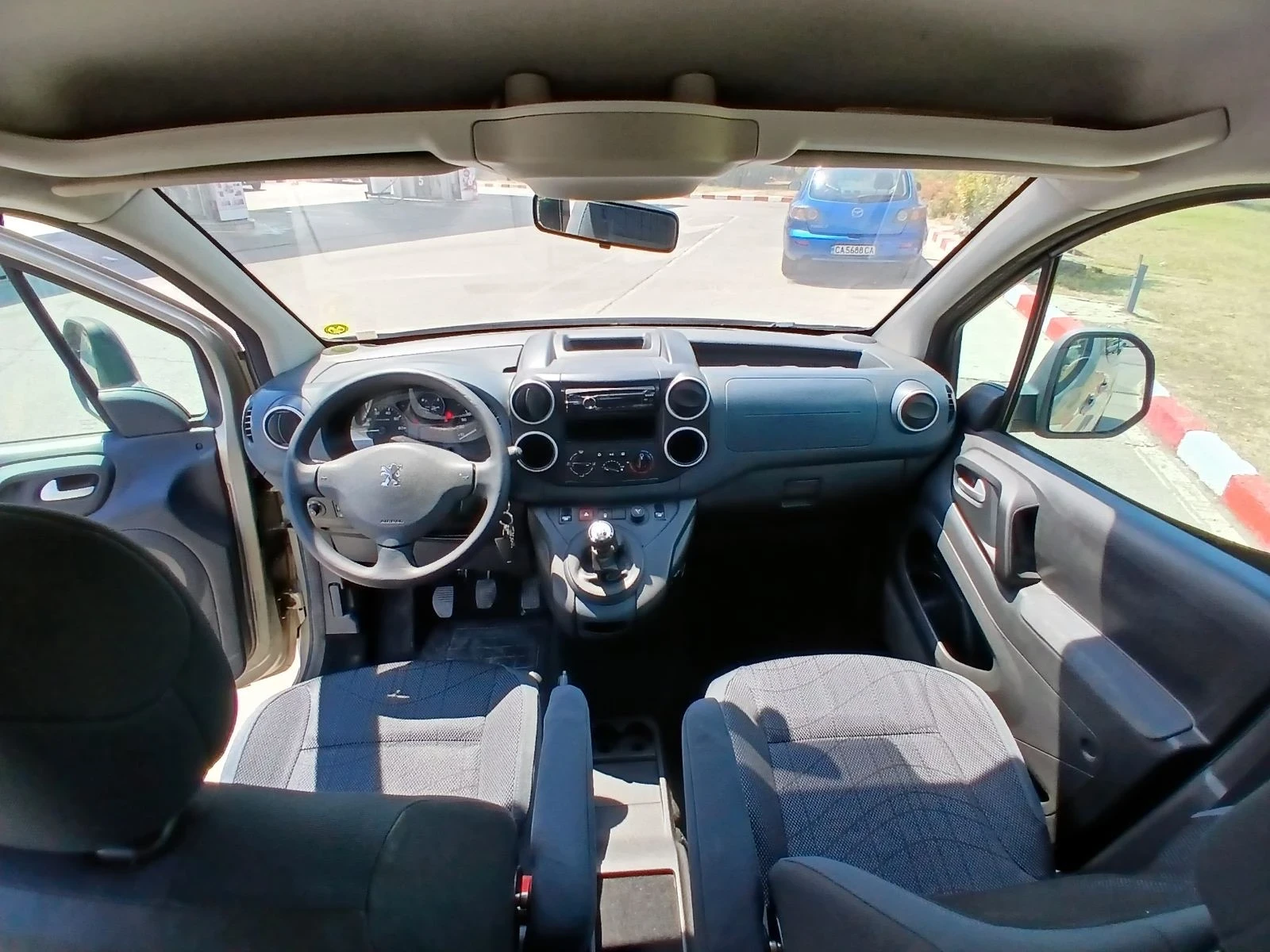 Peugeot Partner 1.6hdi  ПЪТНИЧЕСКИ - изображение 6