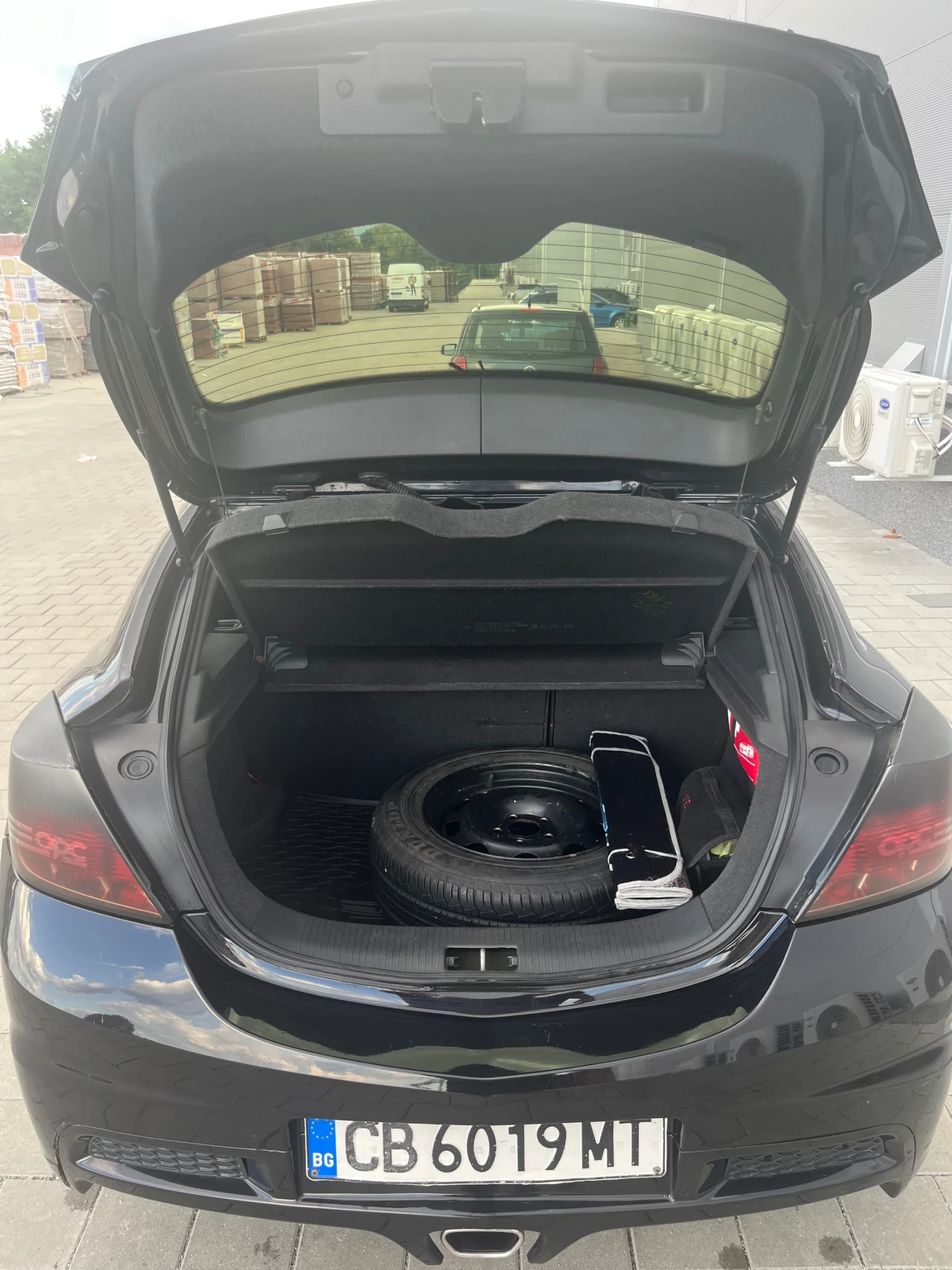 Opel Astra OPC - изображение 5