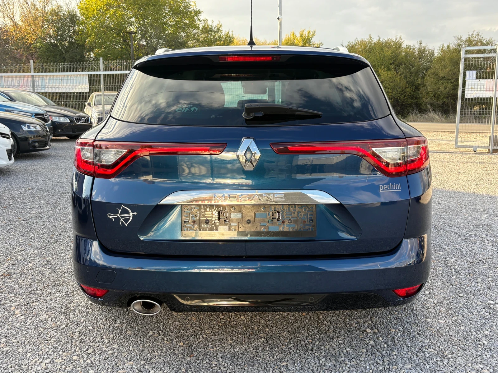 Renault Megane 1 5DCi-160000км-Голяма Навигация-Кожен салон - изображение 8