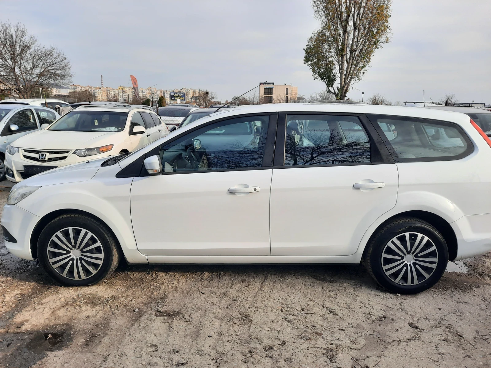 Ford Focus 1.6i 101hp   | Mobile.bg   4