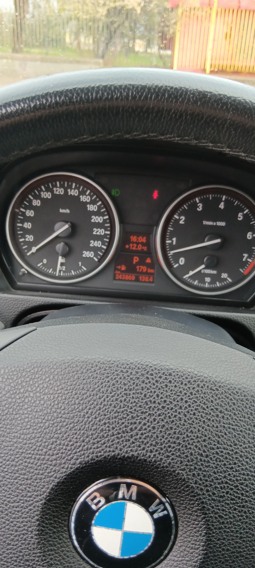 BMW 325 XI, снимка 9 - Автомобили и джипове - 54069399