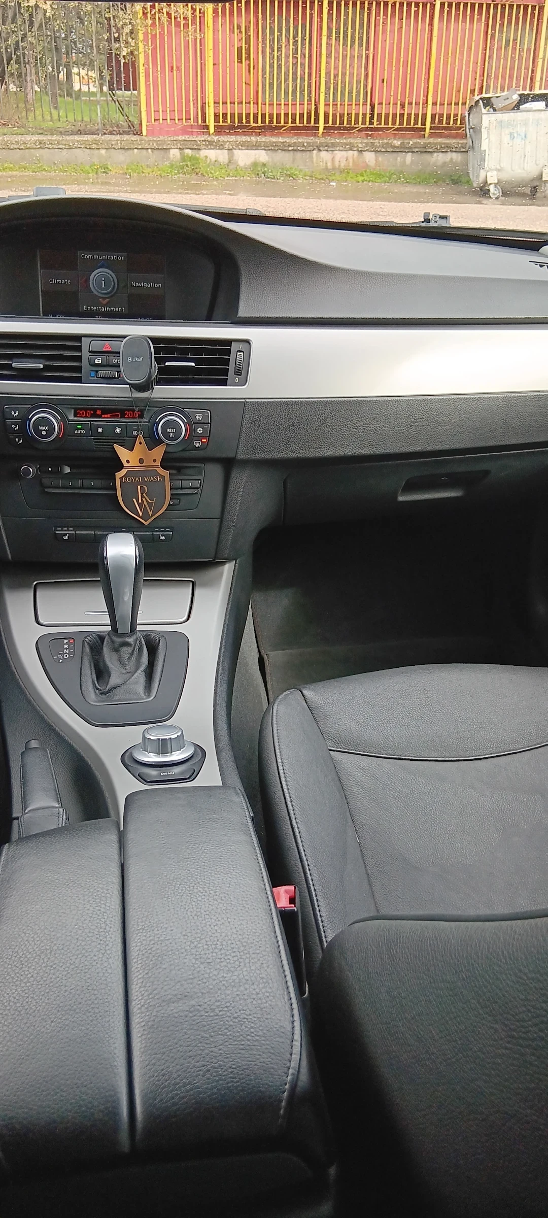 BMW 325 XI, снимка 11 - Автомобили и джипове - 54069399