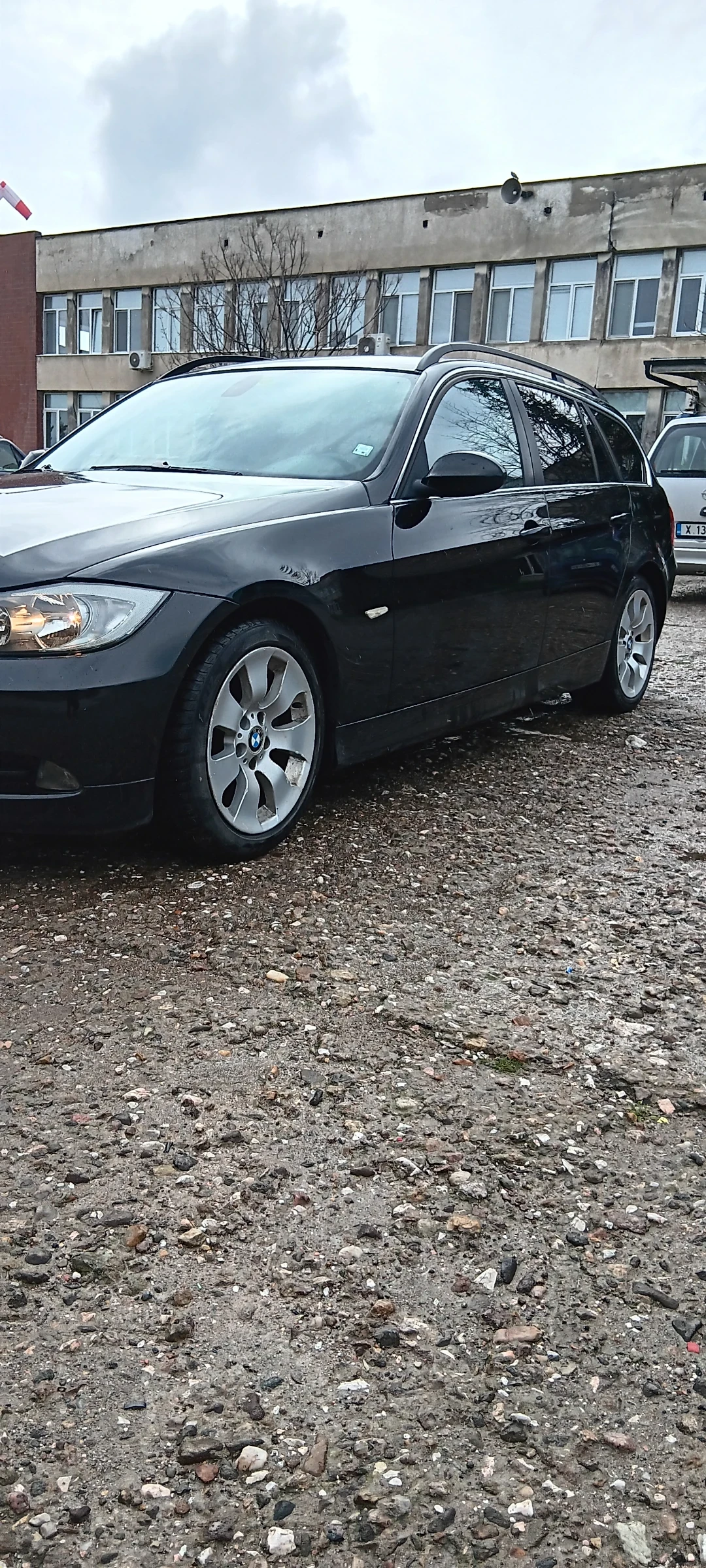 BMW 325 XI, снимка 2 - Автомобили и джипове - 54069399