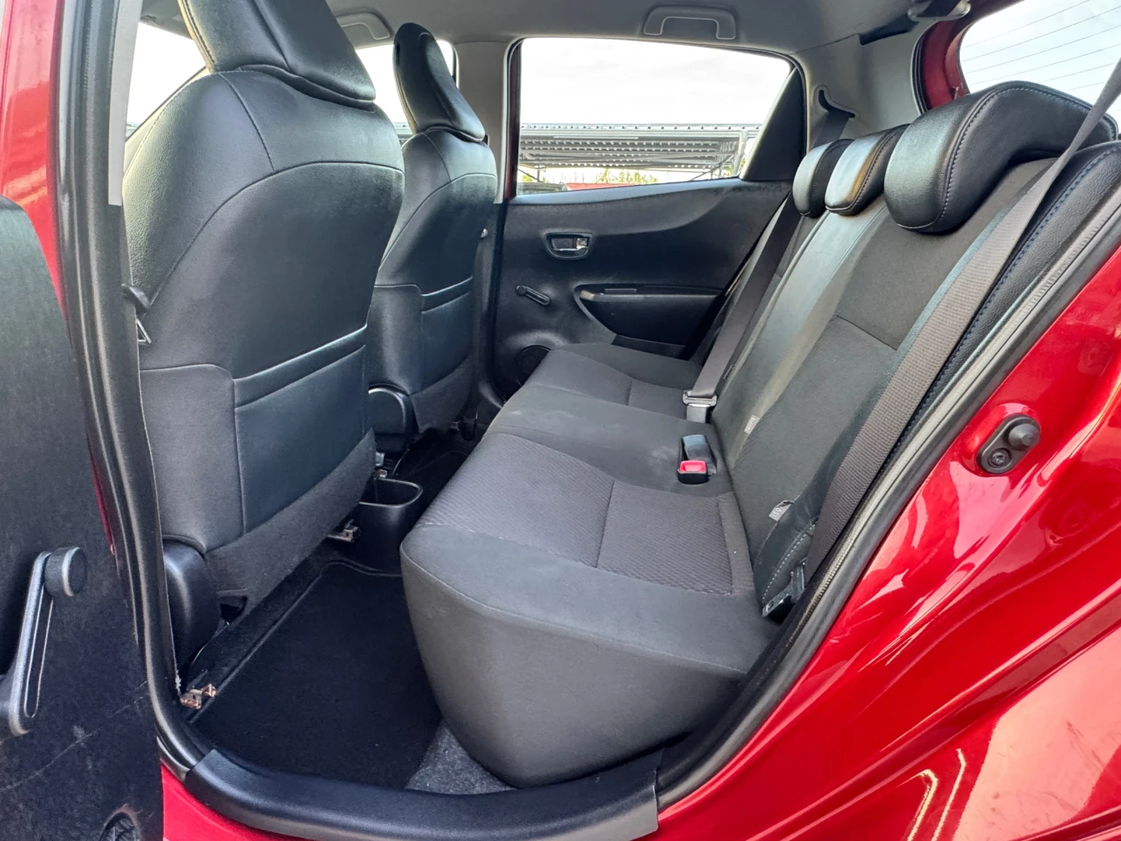 Toyota Yaris 1.4D4D ИТАЛИЯ, снимка 9 - Автомобили и джипове - 54459248