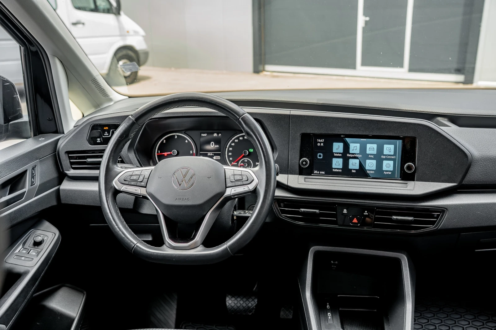 VW Caddy Закупен от магазина пълна сервизна история топ, снимка 10 - Автомобили и джипове - 54768344