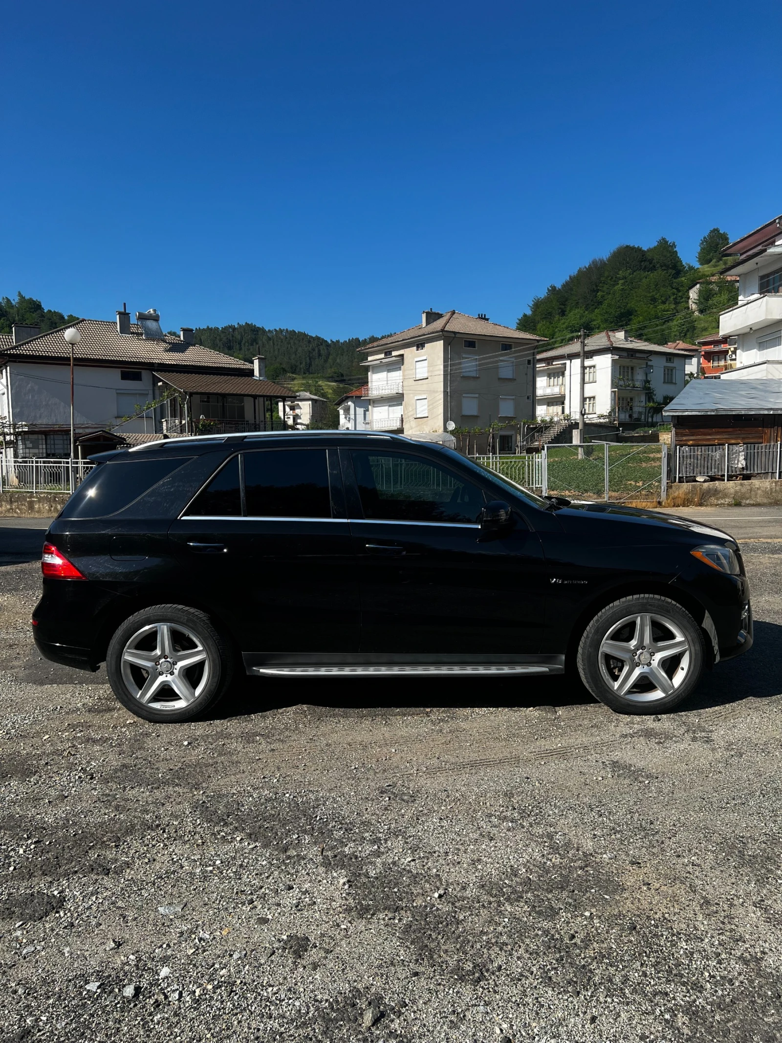 Mercedes-Benz ML 550, снимка 2 - Автомобили и джипове - 54776993
