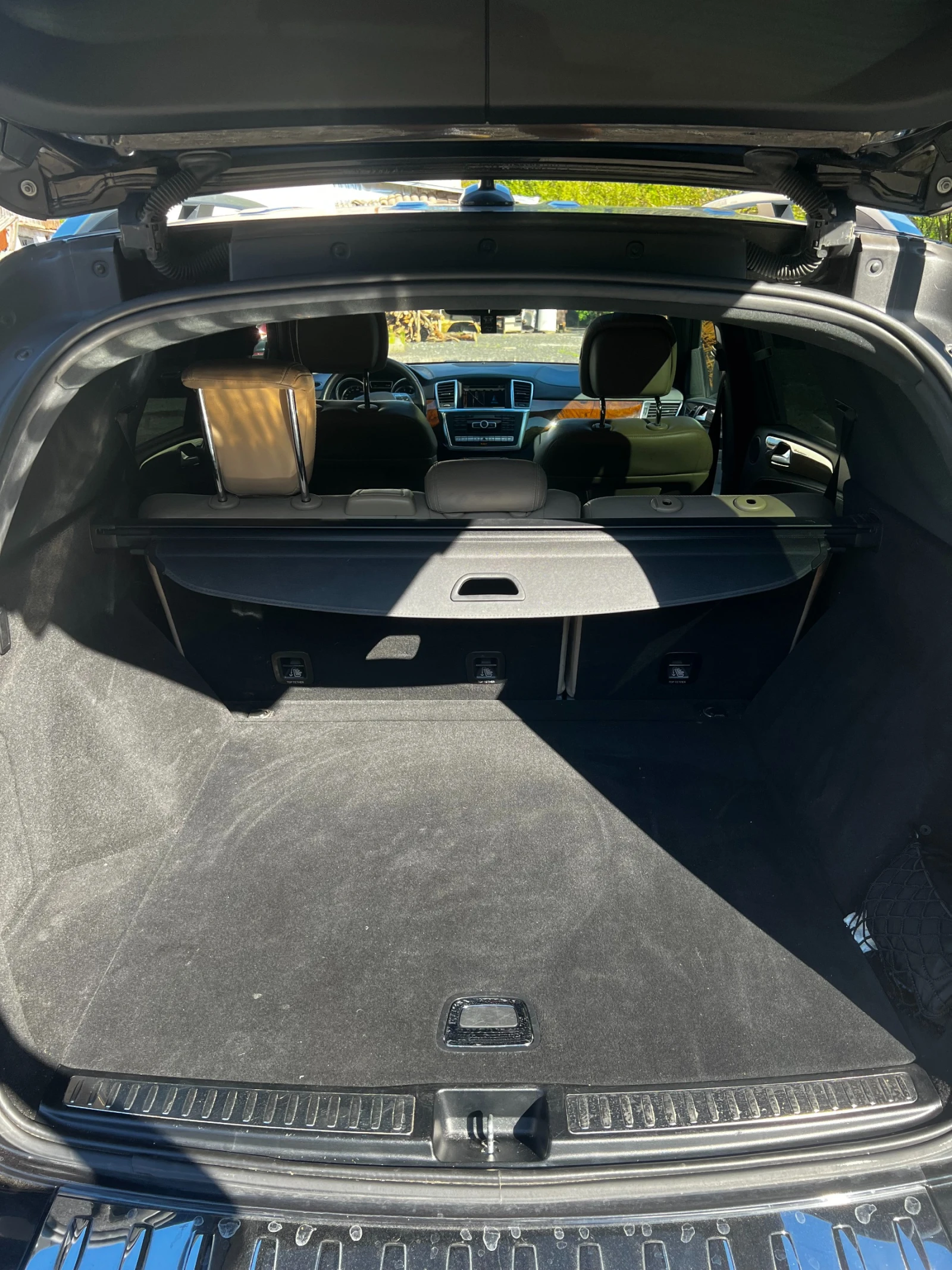 Mercedes-Benz ML 550, снимка 14 - Автомобили и джипове - 54776993