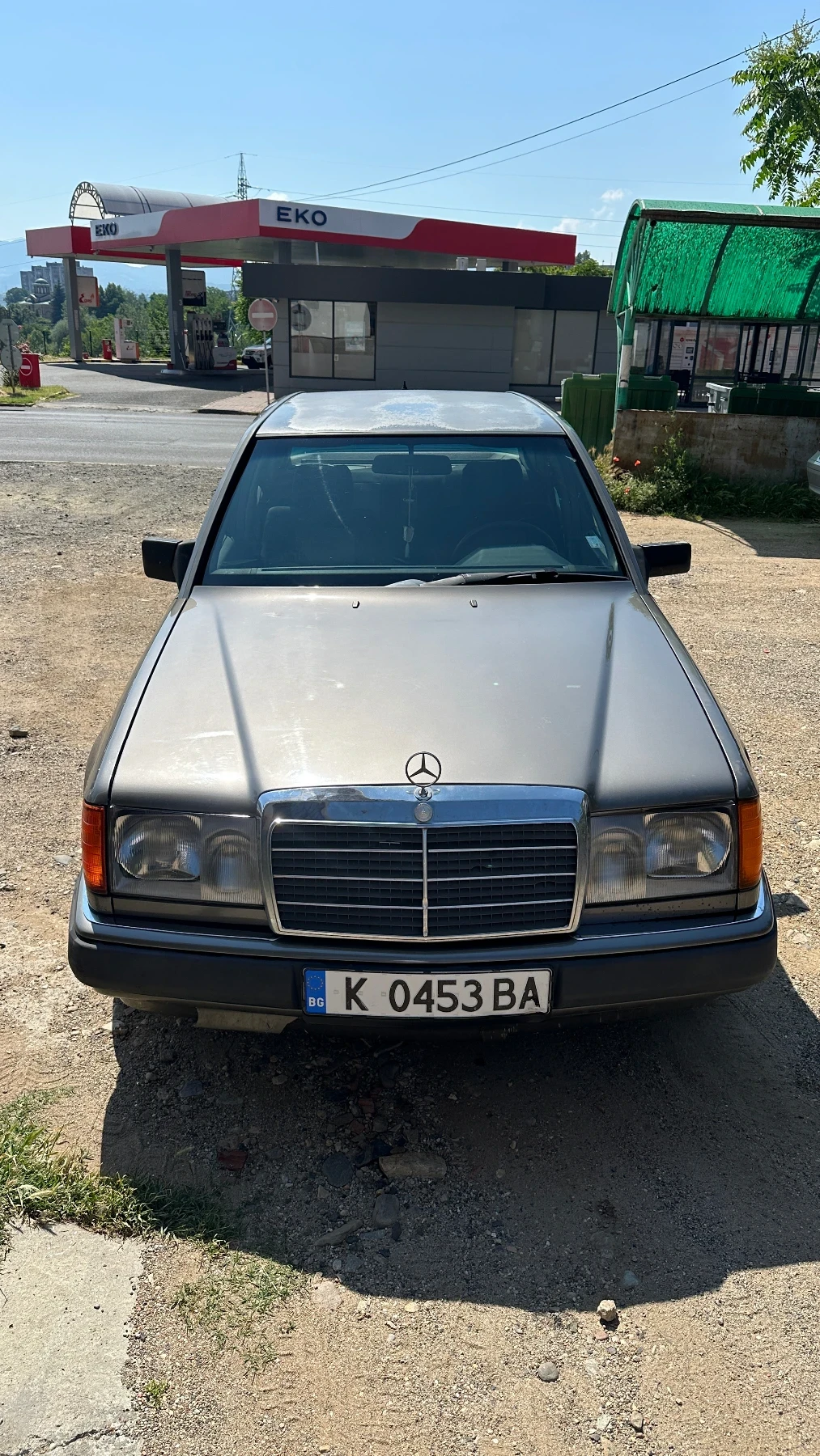 Mercedes-Benz 124 Седан