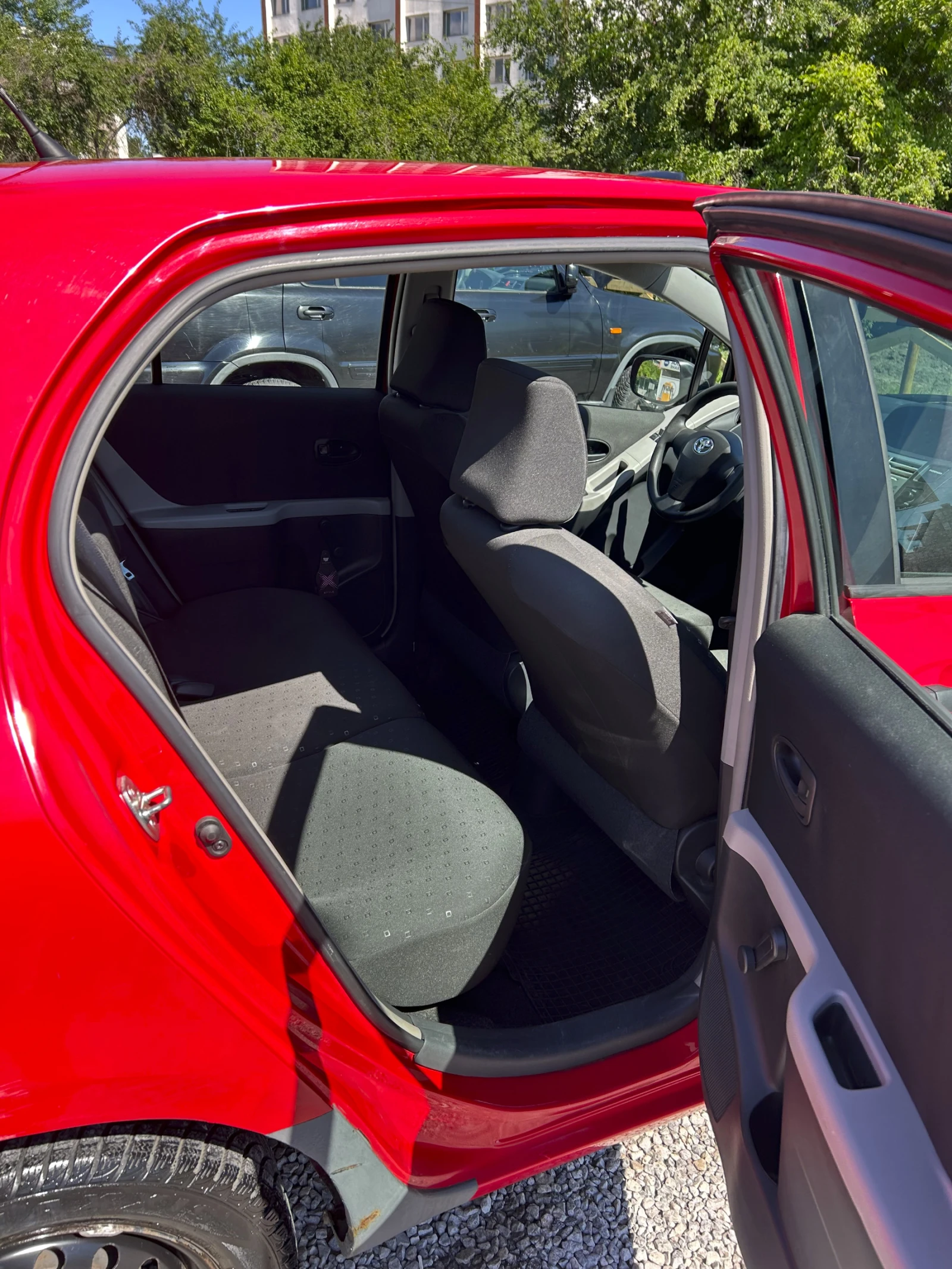 Toyota Yaris, снимка 12 - Автомобили и джипове - 54901207