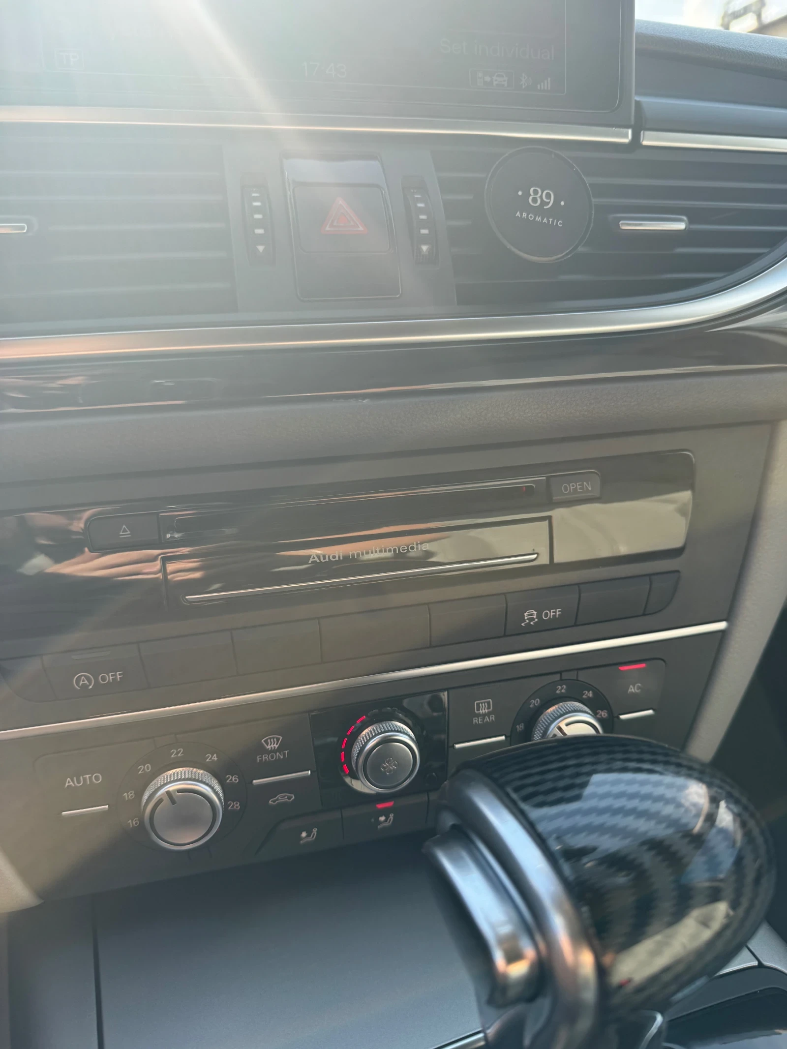 Audi A6, снимка 8 - Автомобили и джипове - 54989560
