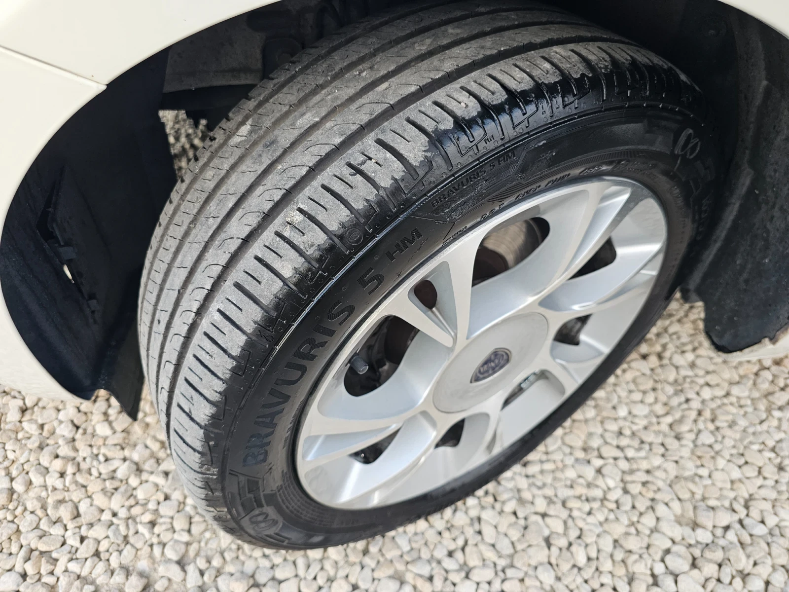 Lancia Ypsilon 1.25i, 69к.с., GPL, Facelift , снимка 14 - Автомобили и джипове - 55150101
