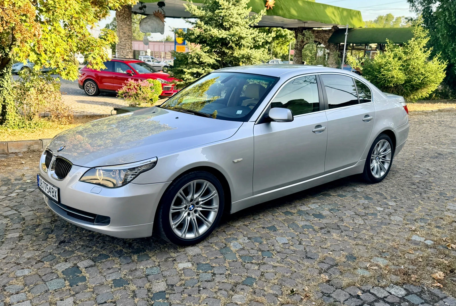 BMW 530 D 197к.с. Facelift LCi, снимка 2 - Автомобили и джипове - 55884397