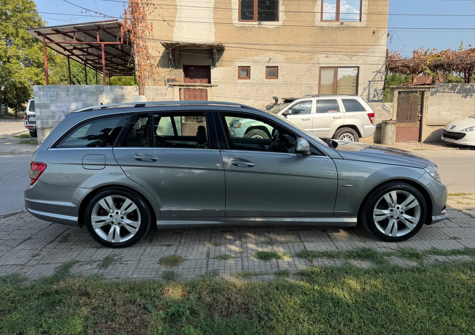 Mercedes-Benz C 220 AMG PACK OM646, снимка 6 - Автомобили и джипове - 56033356