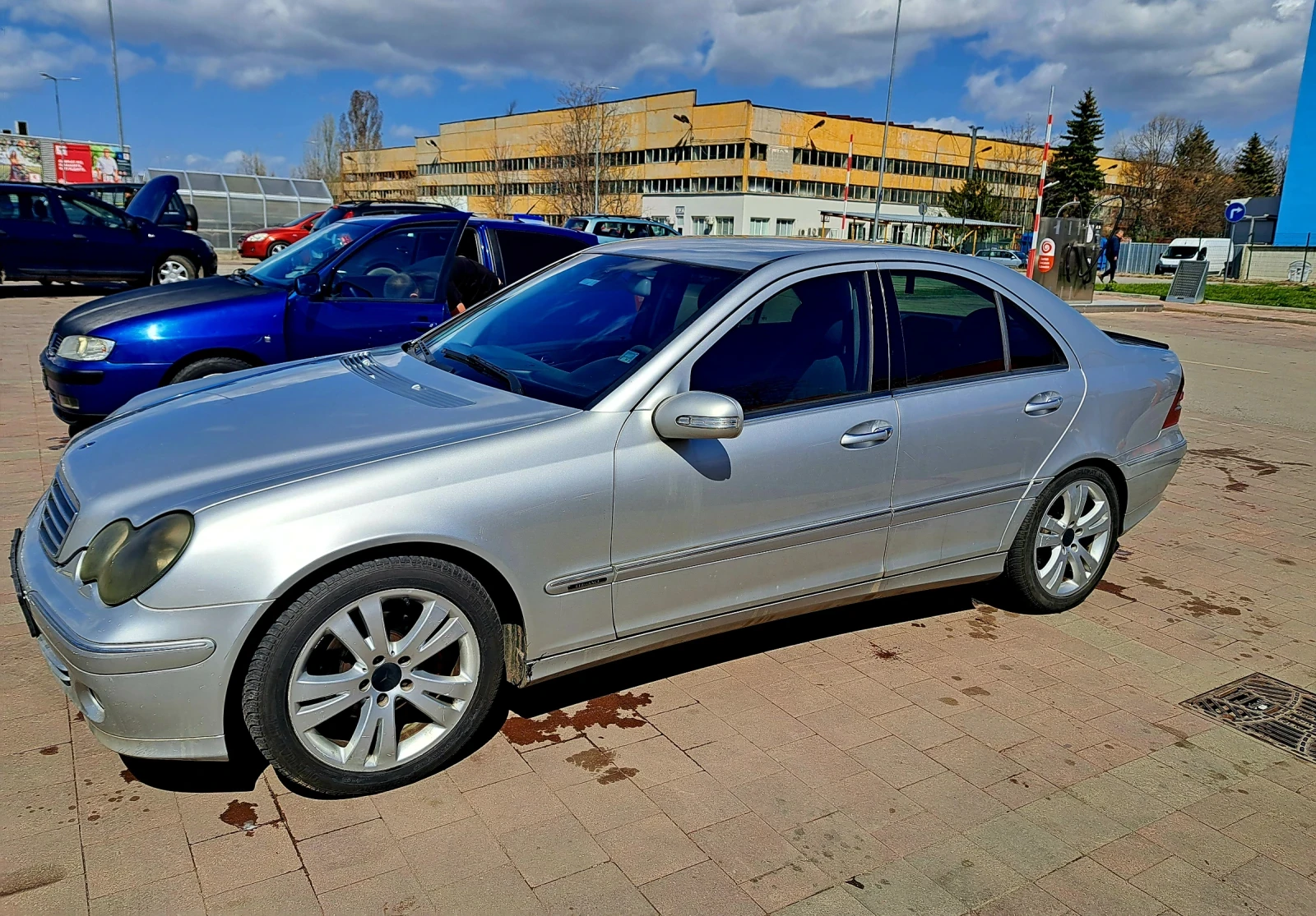 Mercedes-Benz C 220 Facelift, снимка 2 - Автомобили и джипове - 56343406