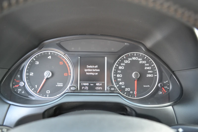 Audi Q5 3.0TDI-exclusiveOFFROAD, снимка 14 - Автомобили и джипове - 50010300