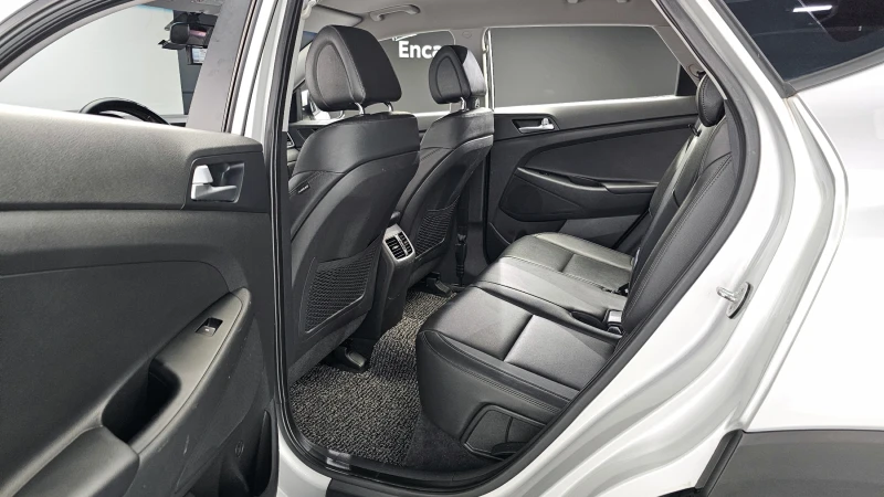 Hyundai Tucson 2.0 4WD MODERN autogeorge.com, снимка 9 - Автомобили и джипове - 51903467