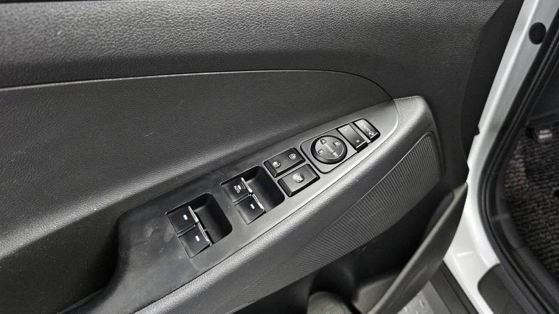 Hyundai Tucson 2.0 4WD MODERN autogeorge.com, снимка 16 - Автомобили и джипове - 51903467