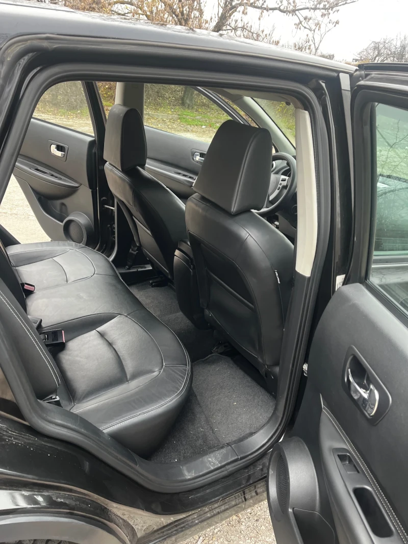 Nissan Qashqai, снимка 6 - Автомобили и джипове - 52752334