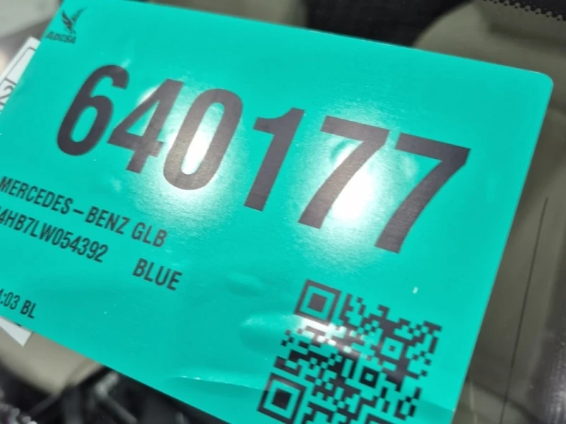 Mercedes-Benz GLB * 250 * CARFAX * ФИНАНСИРАНЕ* , снимка 14 - Автомобили и джипове - 53171736