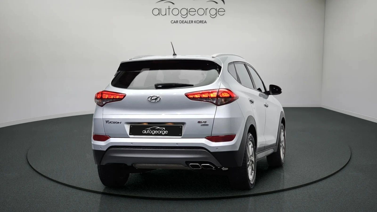 Hyundai Tucson 2.0 4WD MODERN - изображение 4