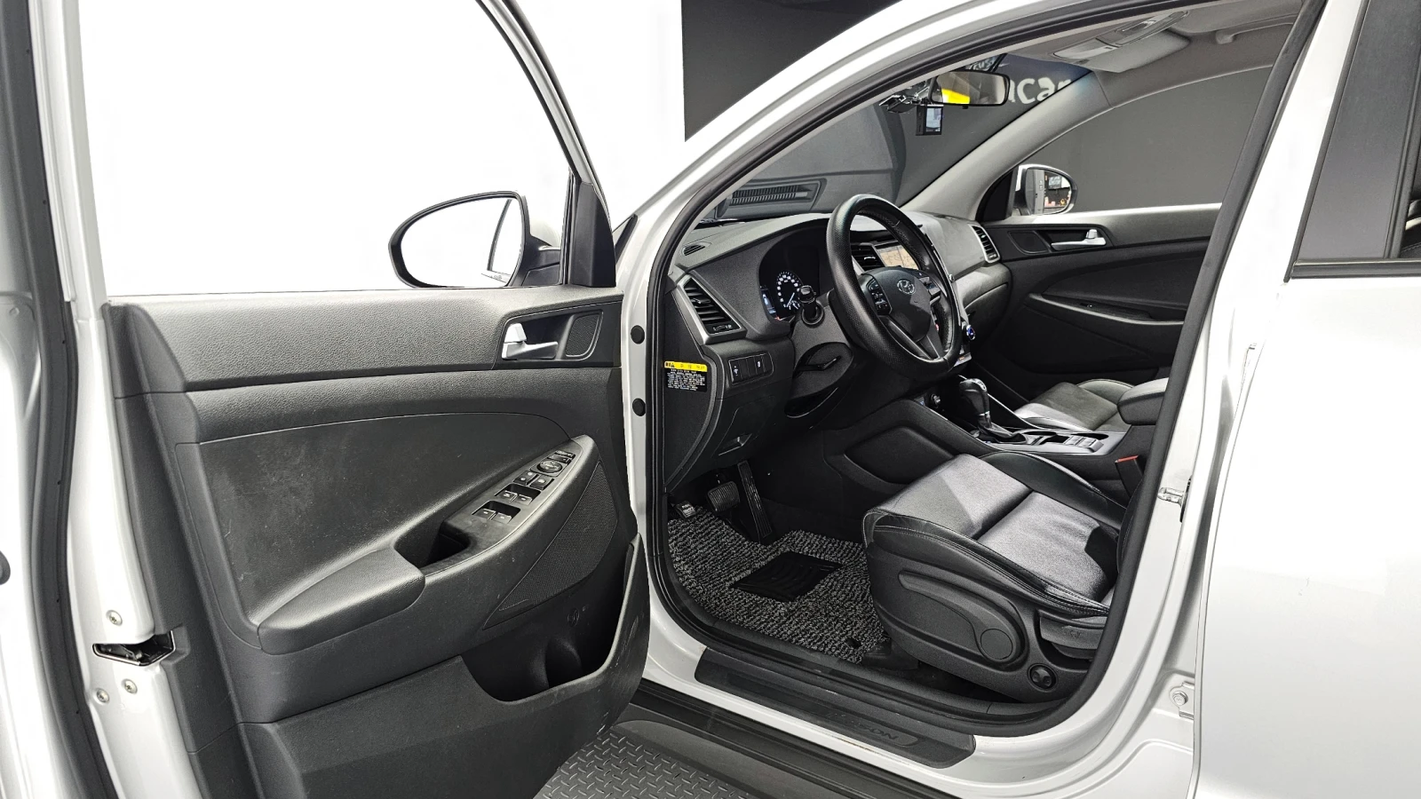 Hyundai Tucson 2.0 4WD MODERN - изображение 10