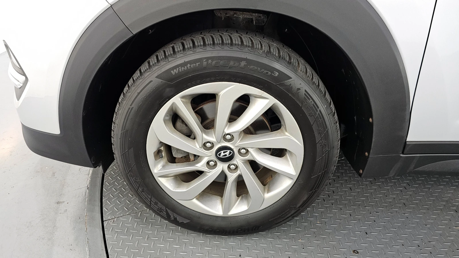 Hyundai Tucson 2.0 4WD MODERN - изображение 5