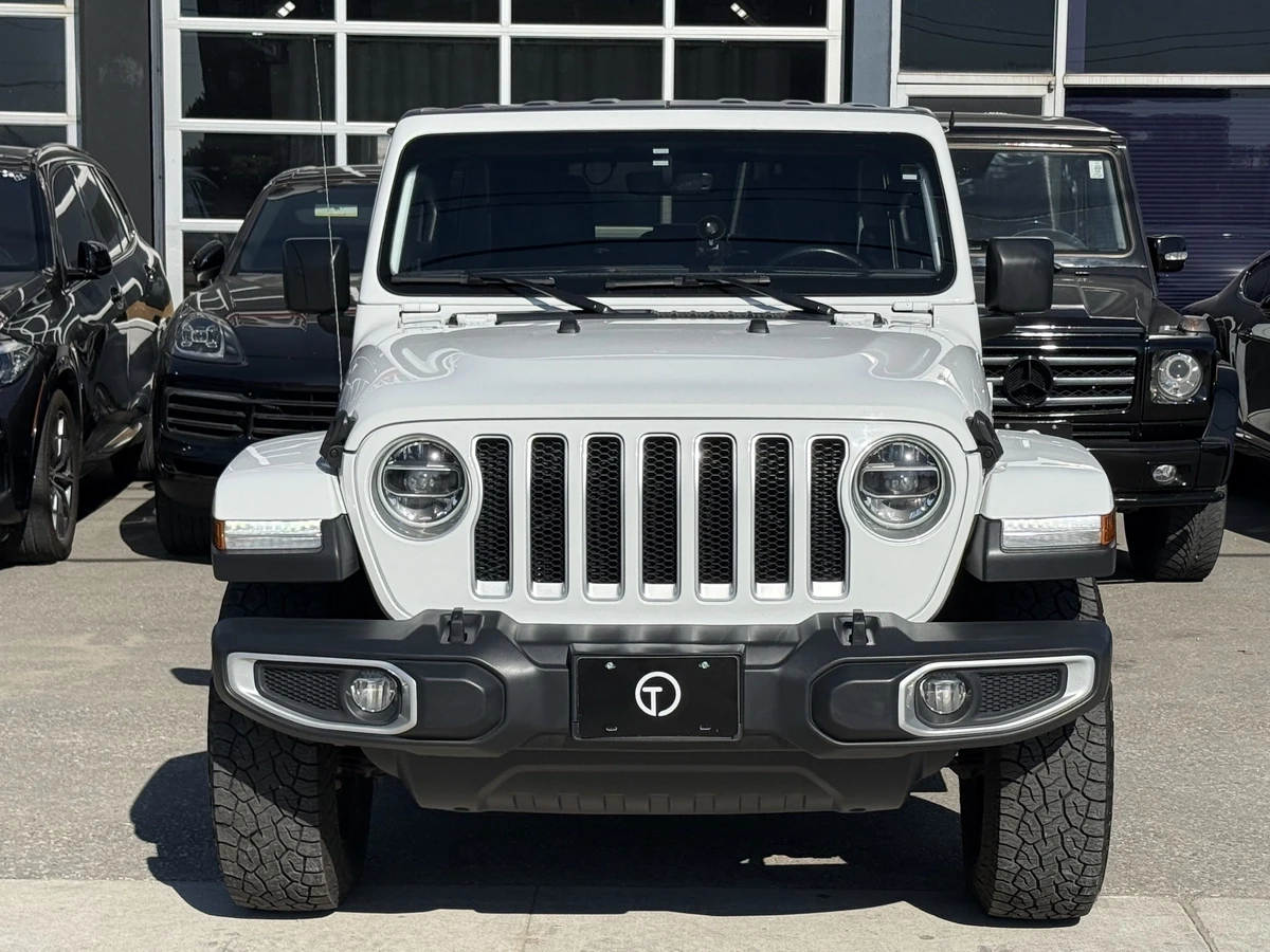 Jeep Wrangler UNLIMITED* SAHARA* 3.6* V6* ПОДГРЕВ* КАМЕРА*  - изображение 7