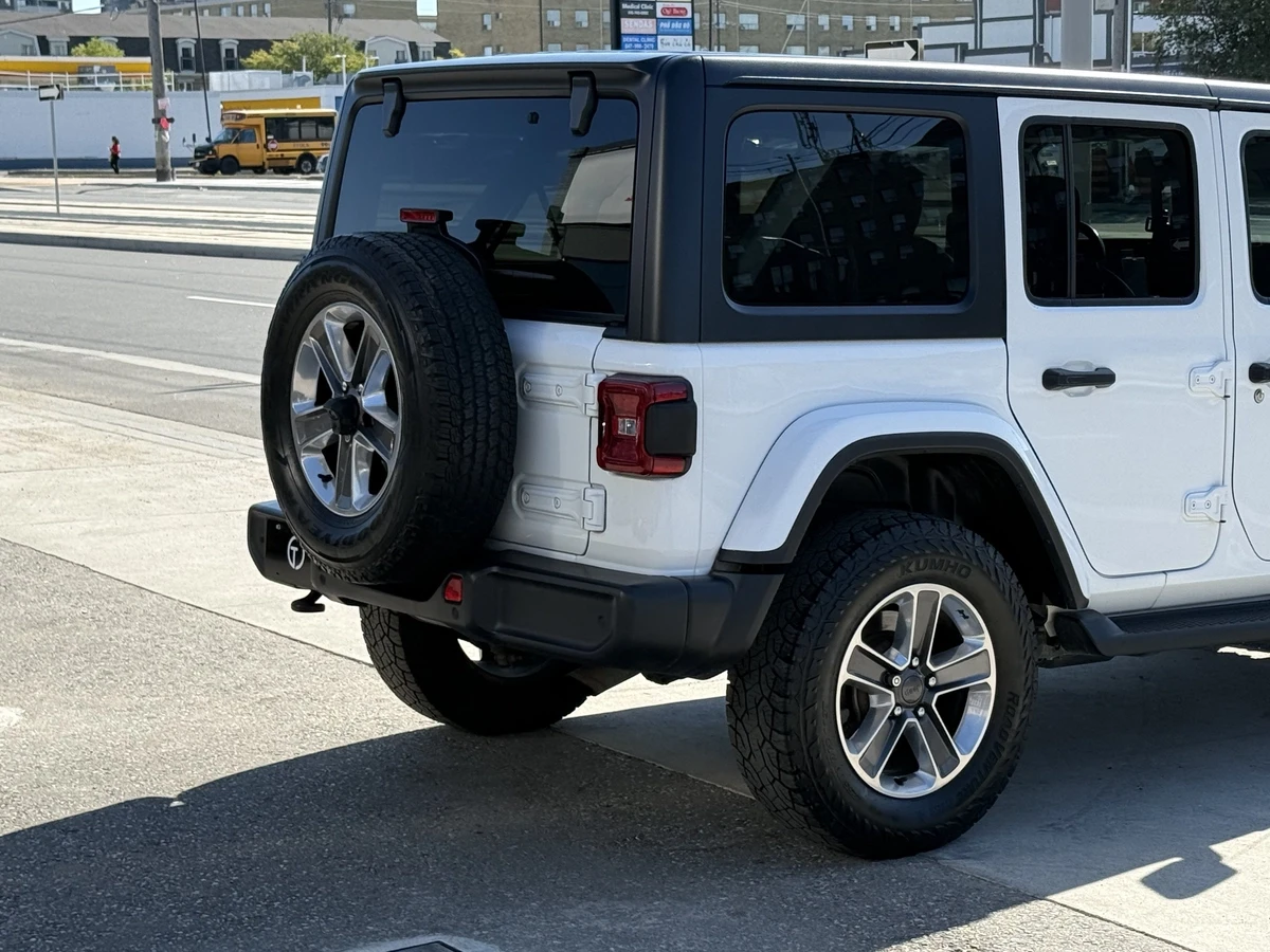 Jeep Wrangler UNLIMITED* SAHARA* 3.6* V6* ПОДГРЕВ* КАМЕРА*  - изображение 3