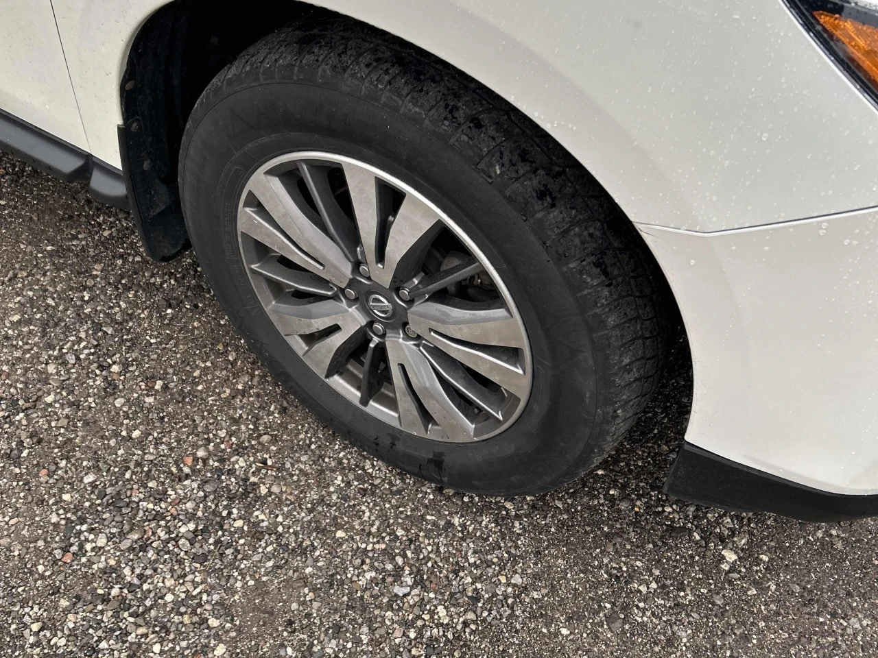 Nissan Pathfinder CARFAX*     | Mobile.bg   7