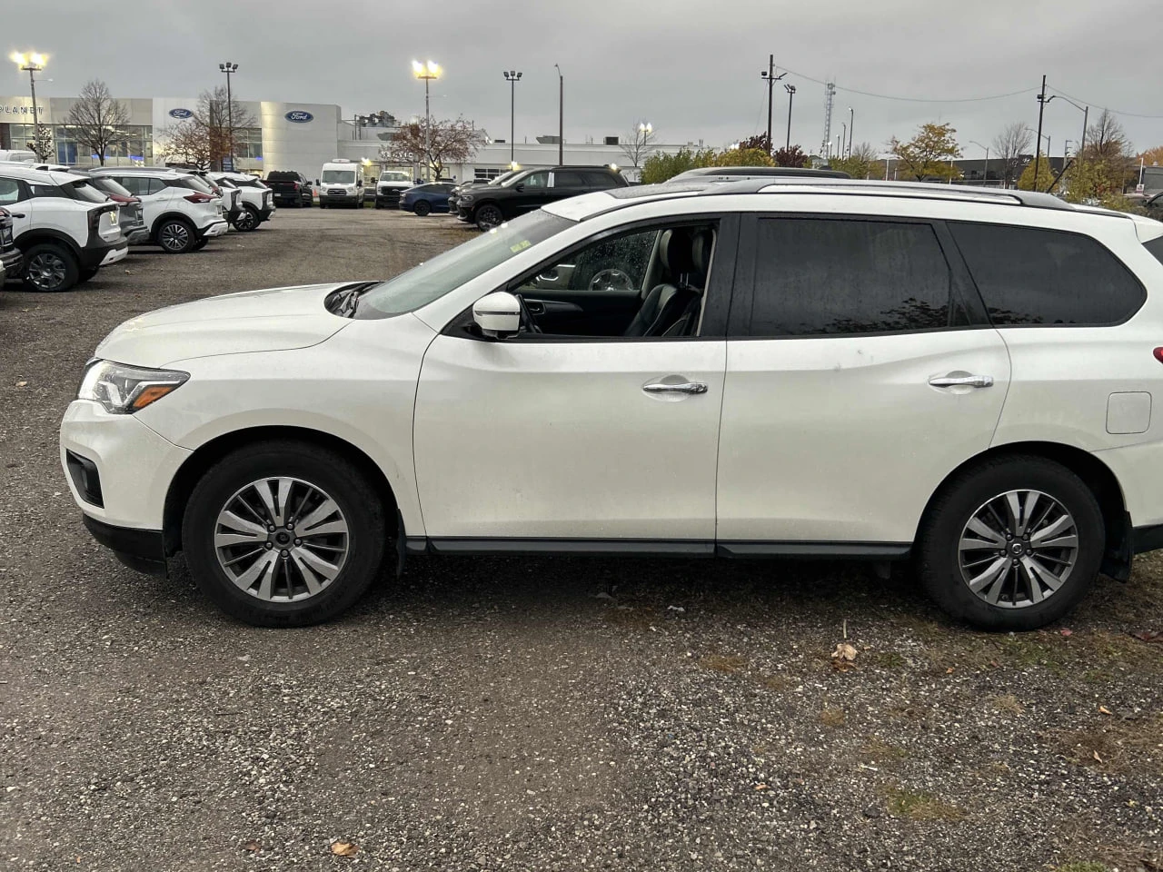 Nissan Pathfinder CARFAX*     | Mobile.bg   2