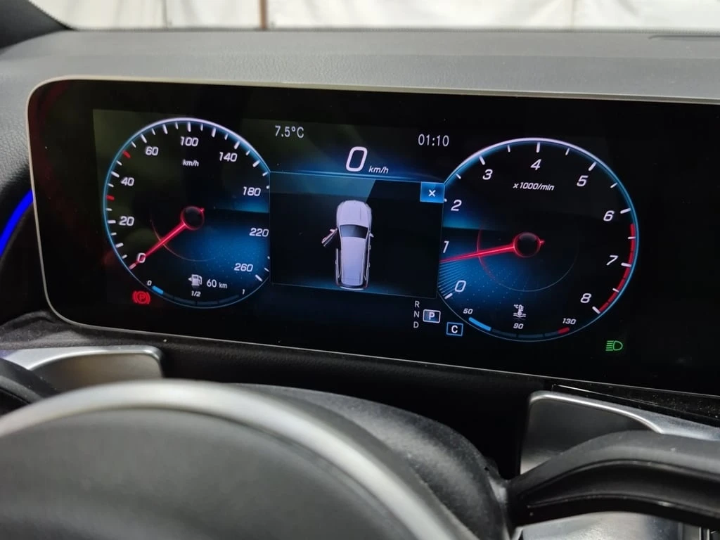 Mercedes-Benz GLB * 250 * CARFAX * ФИНАНСИРАНЕ*  - изображение 10