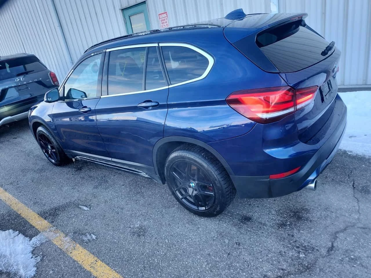 BMW X1  XDRIVE28I * KEYLESS GO* ПАМЕТ* ПОДГРЕВИ* CARFAX * - изображение 4