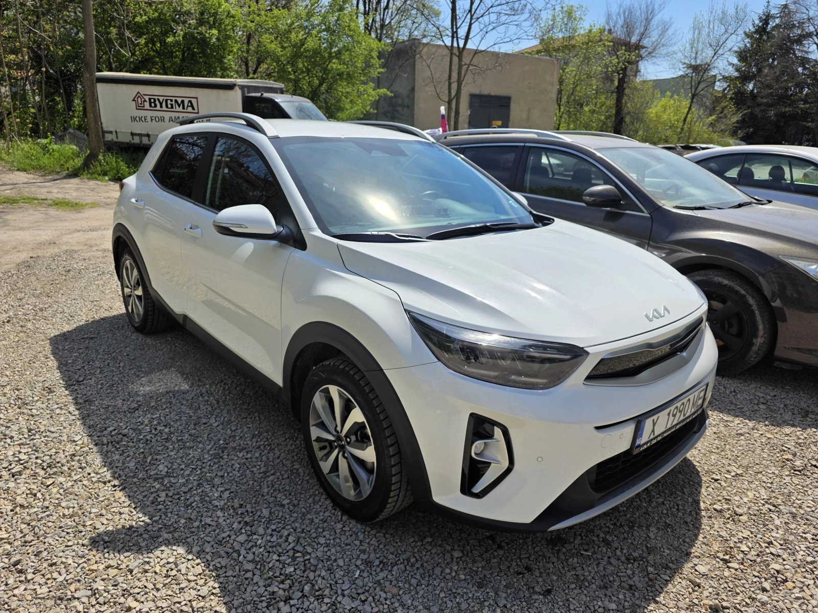 Kia Stonic 1.2 Бензин , снимка 3 - Автомобили и джипове - 54595909