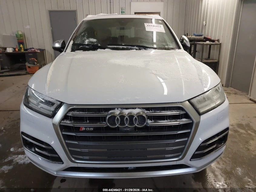Audi SQ5 QUATTRO* PREMIUM* PLUS* ДИГ* ТАБЛО* ПАНОРАМА* , снимка 3 - Автомобили и джипове - 55373813