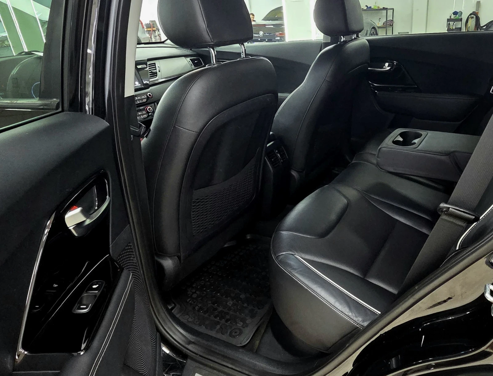 Kia Niro SOH100%/Premium, снимка 11 - Автомобили и джипове - 55448712