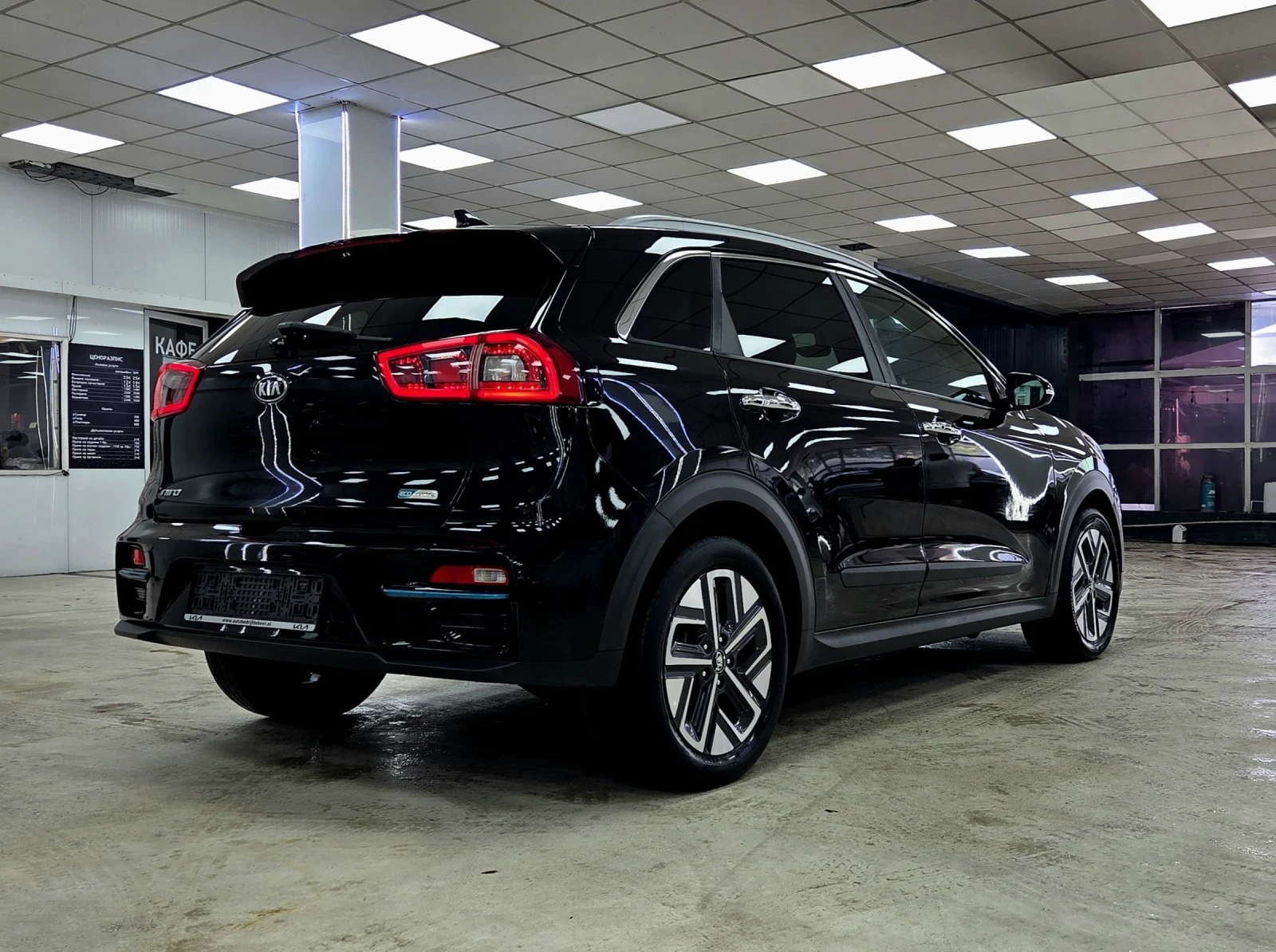 Kia Niro SOH100%/Premium, снимка 4 - Автомобили и джипове - 55448712