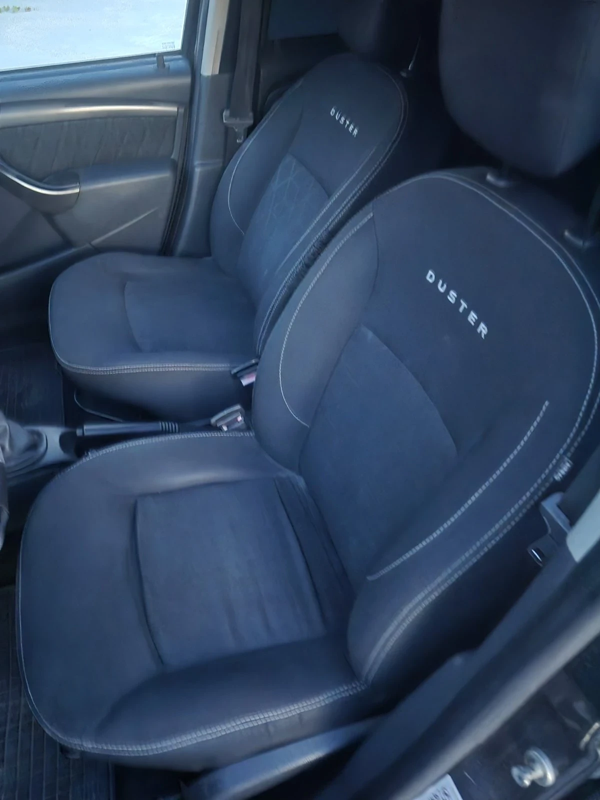 Dacia Duster, снимка 3 - Автомобили и джипове - 56400616