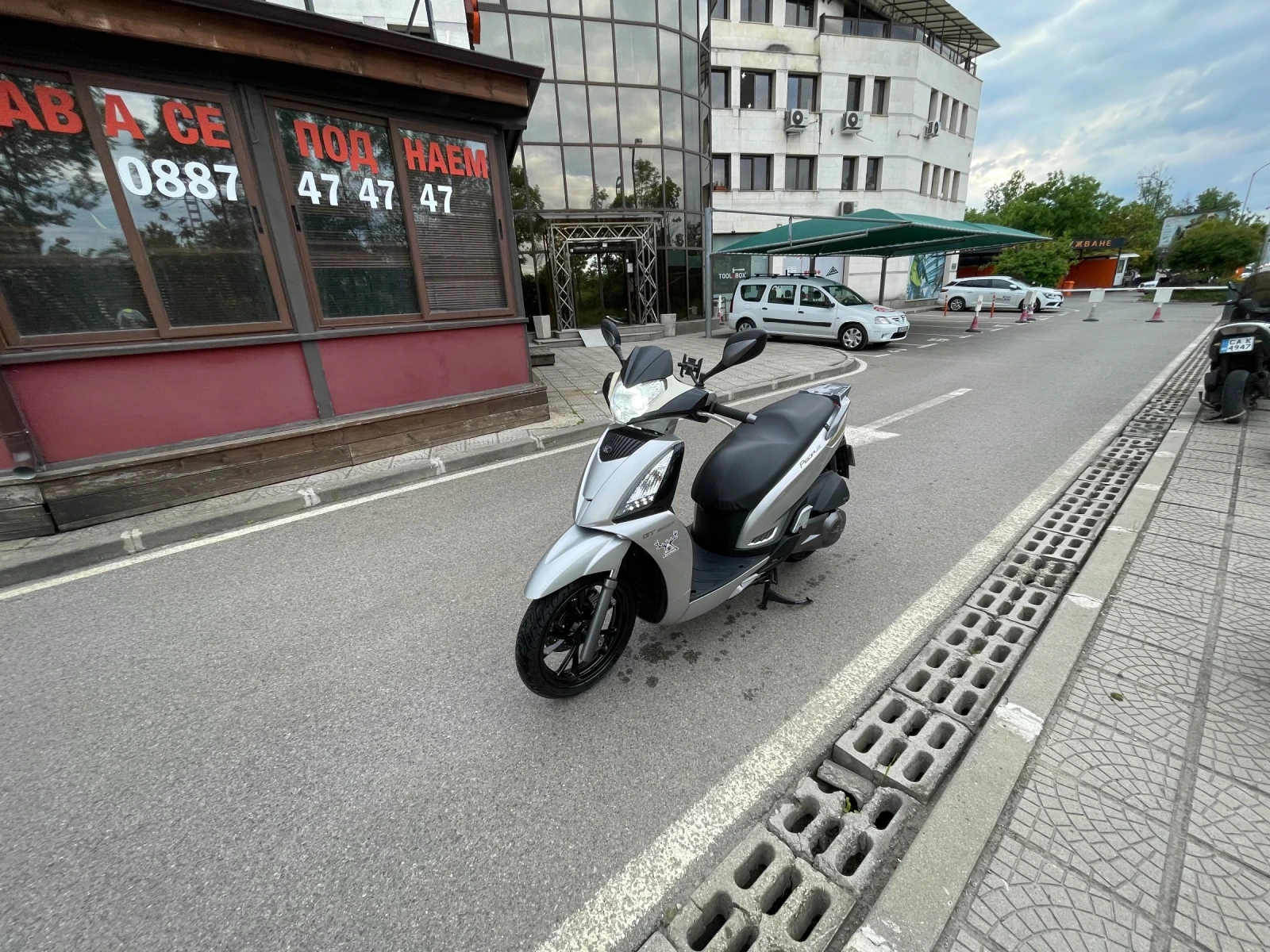 Kymco People 300 GTI - изображение 4
