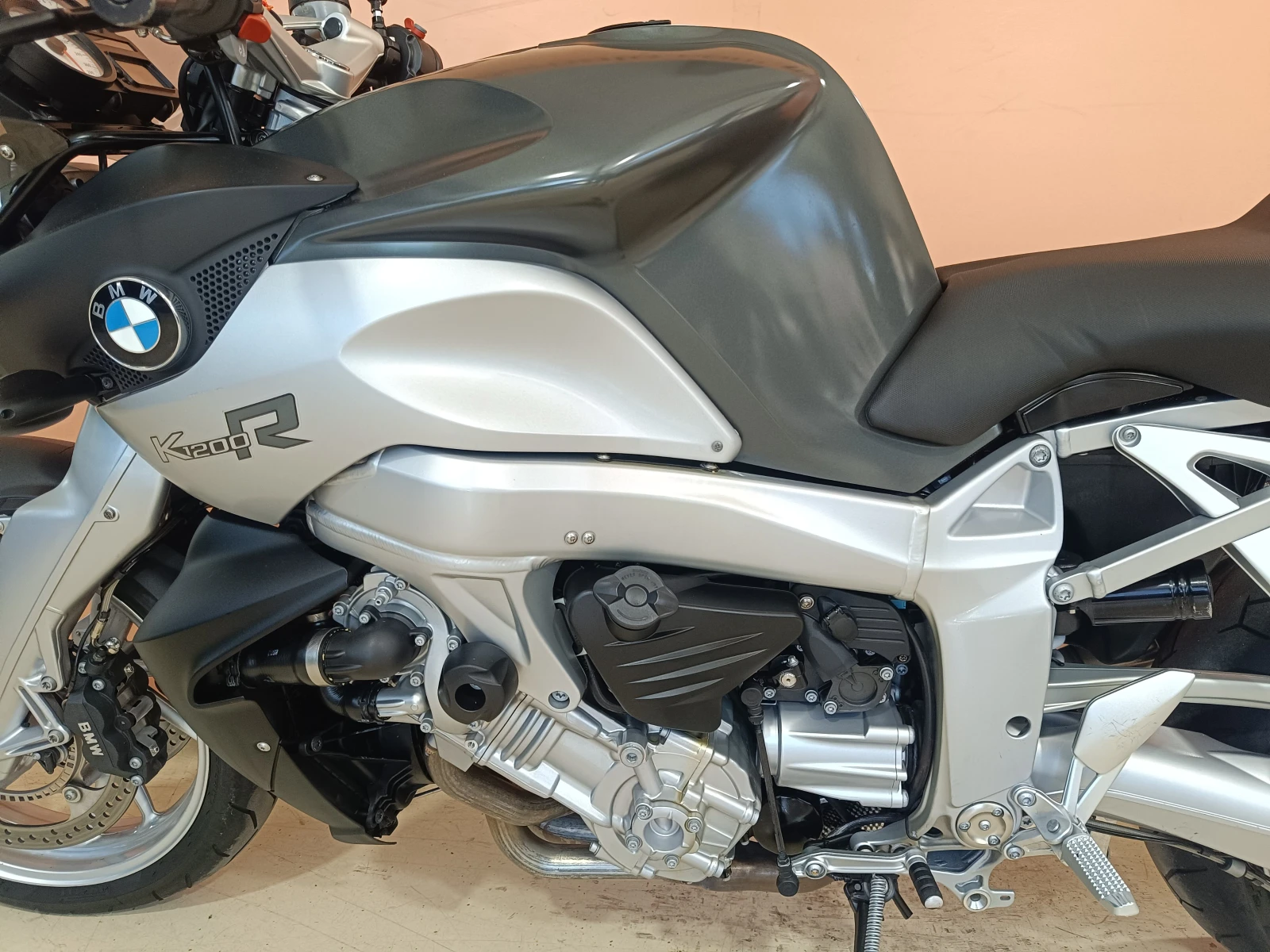 BMW K 1200R ESA ABS, снимка 13 - Мотоциклети и мототехника - 54711156