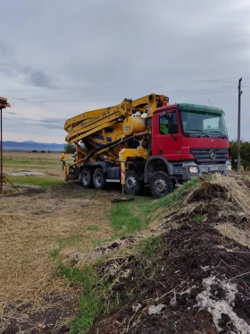       Mercedes-Benz 4144