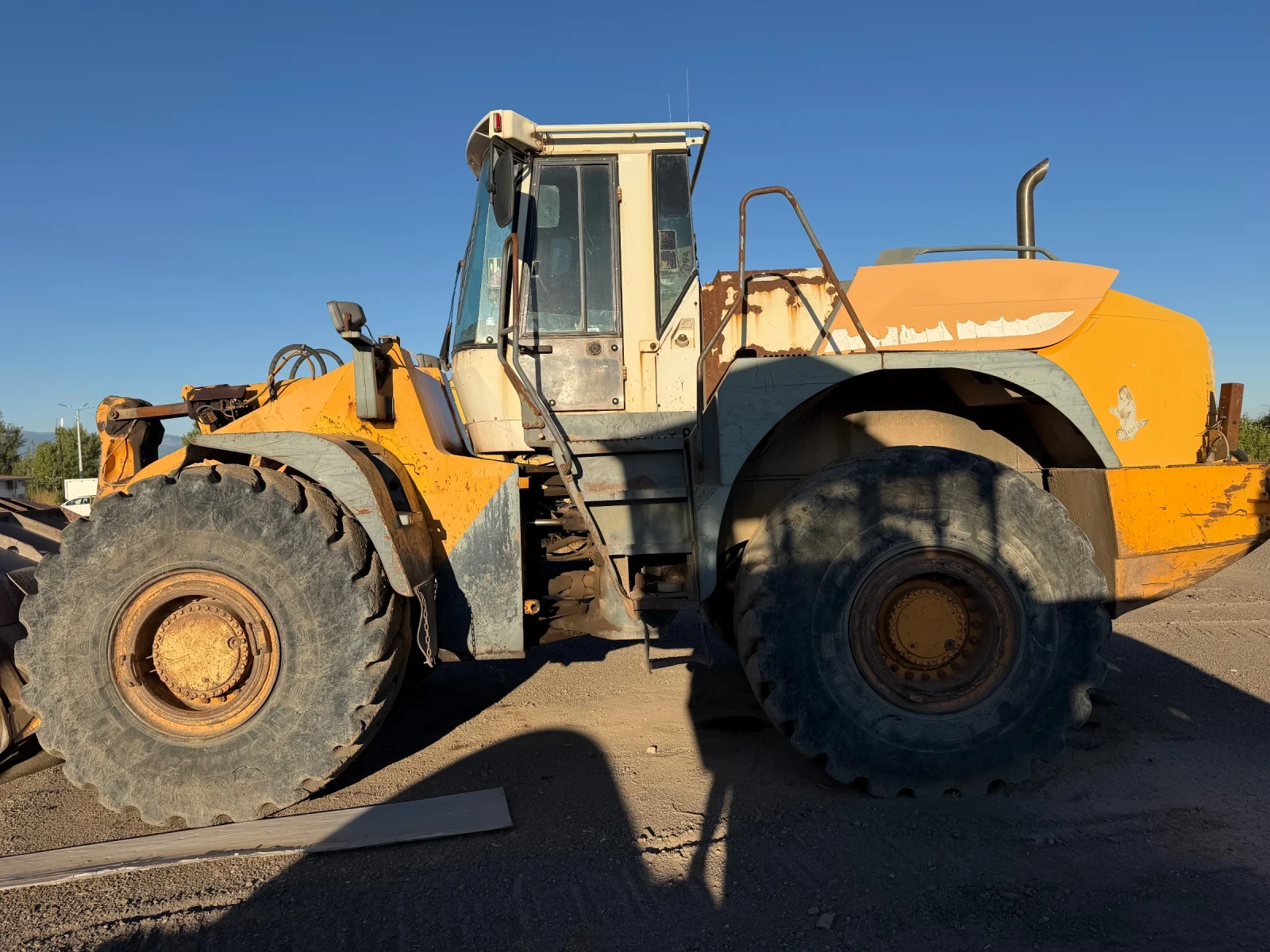 ����� ������� Liebherr 564 | Mobile.bg � ����������� 3