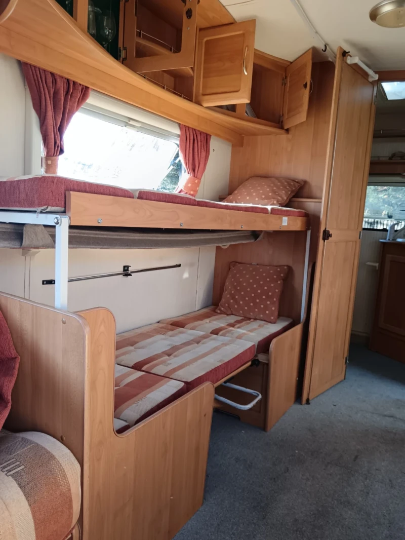 Каравана Fleetwood Colchester , снимка 11 - Каравани и кемпери - 52809250