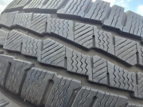 Гуми Зимни 215/65R16, снимка 4