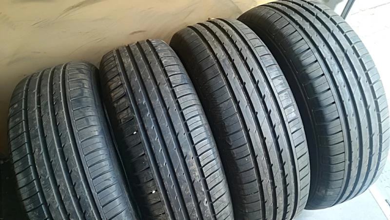 Гуми Летни 215/65R16, снимка 2 - Гуми и джанти - 25566169