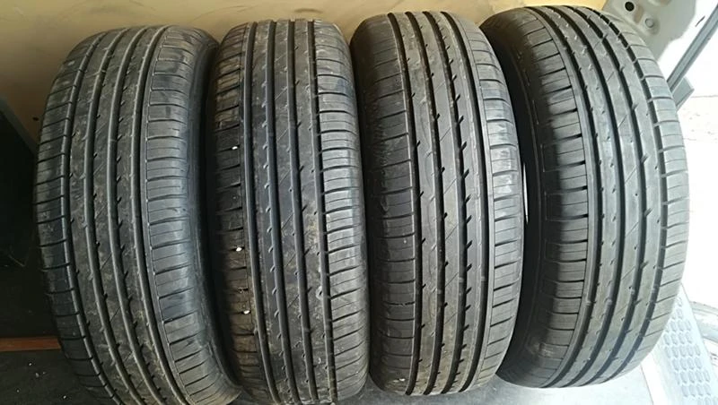 Гуми Летни 215/65R16, снимка 1 - Гуми и джанти - 25566169