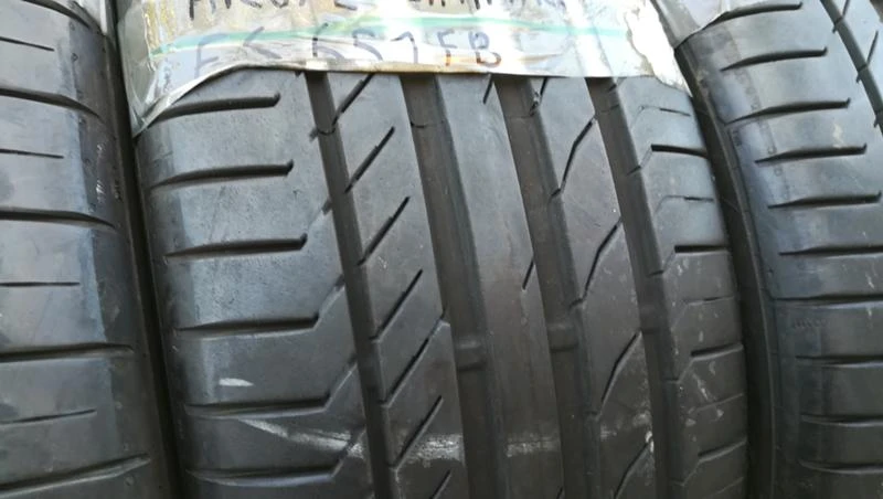 Гуми Летни 235/45R17, снимка 4 - Гуми и джанти - 26835651