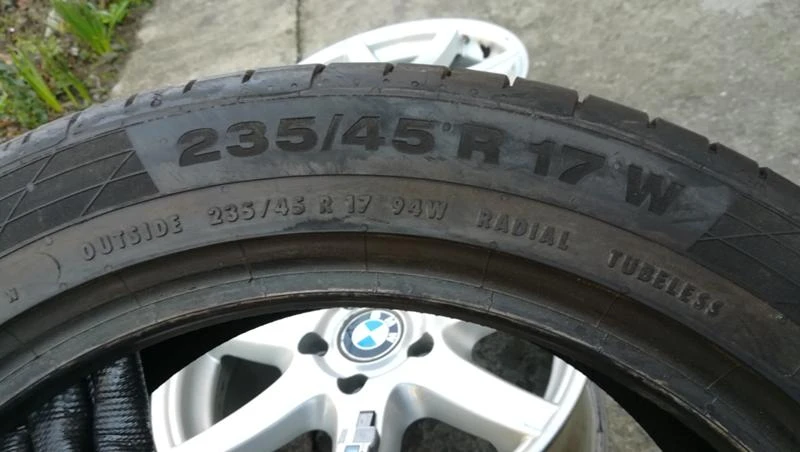 Гуми Летни 235/45R17, снимка 10 - Гуми и джанти - 26835651