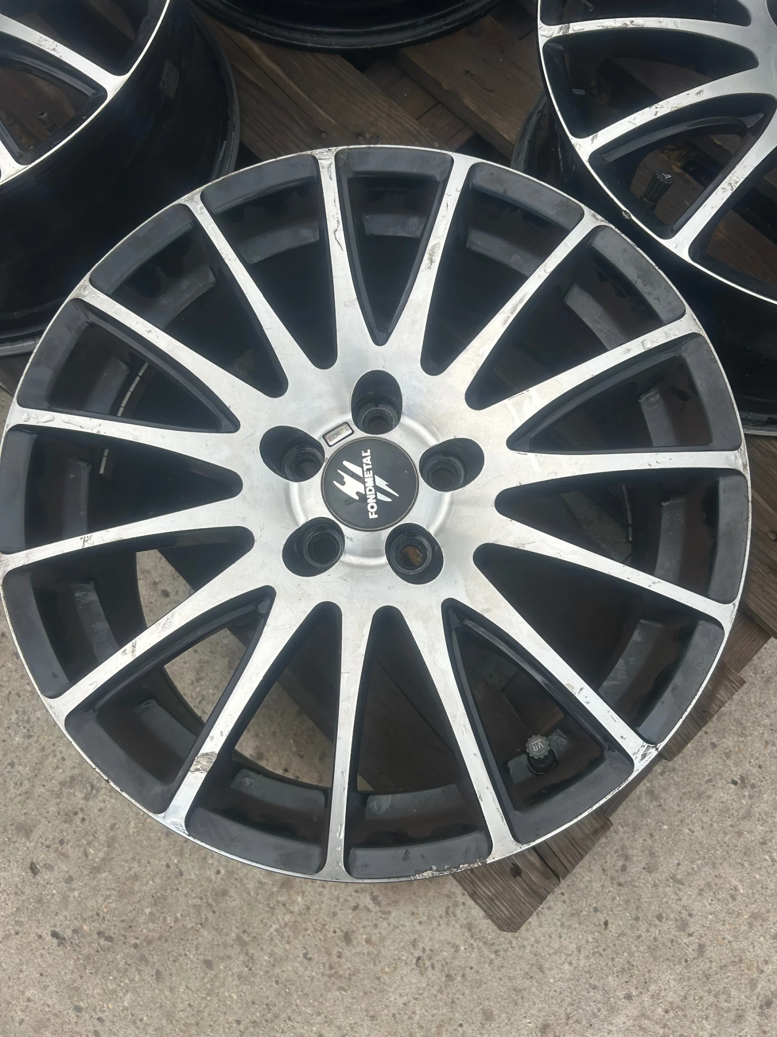 Джанти за Toyota Avensis, снимка 4 - Гуми и джанти - 55660509