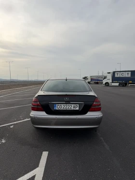 Mercedes-Benz E 220, снимка 5